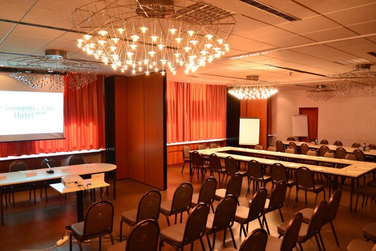 Best Western Hotel Leonardo Da Vinci Erba Dış mekan fotoğraf