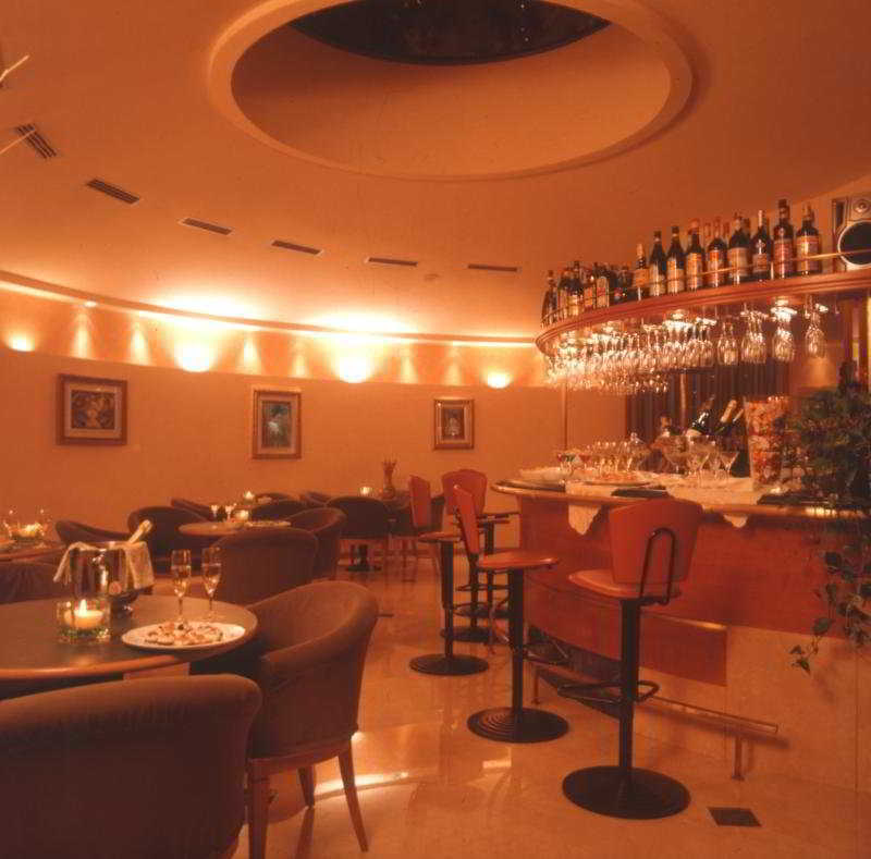 Best Western Hotel Leonardo Da Vinci Erba Dış mekan fotoğraf